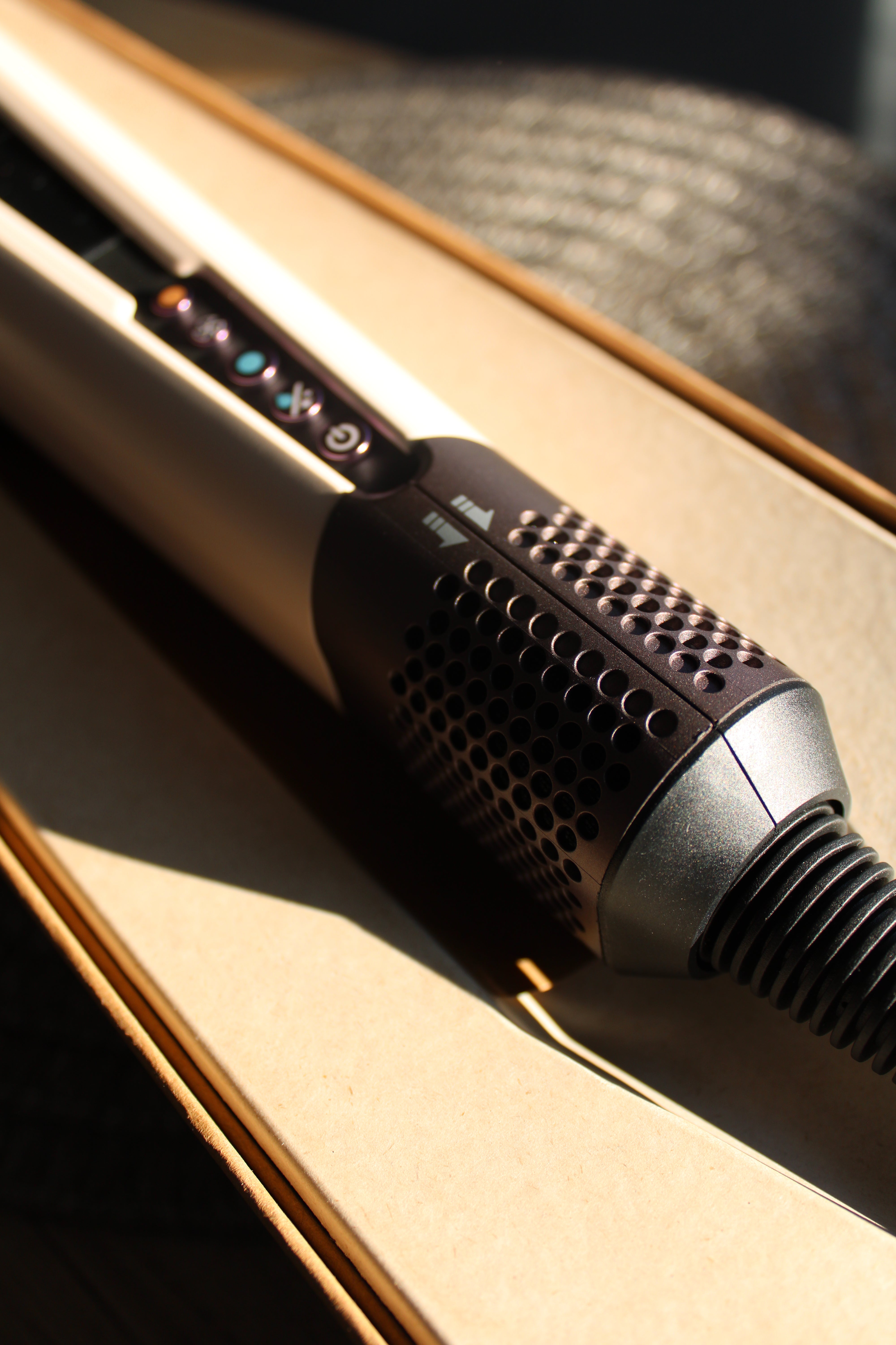 HeyProducts - HeyStrait der ultimative Haarglätter!